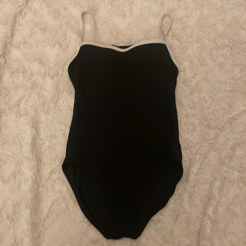 Croft & Barrow Black One Piece Swimsuit | US 10